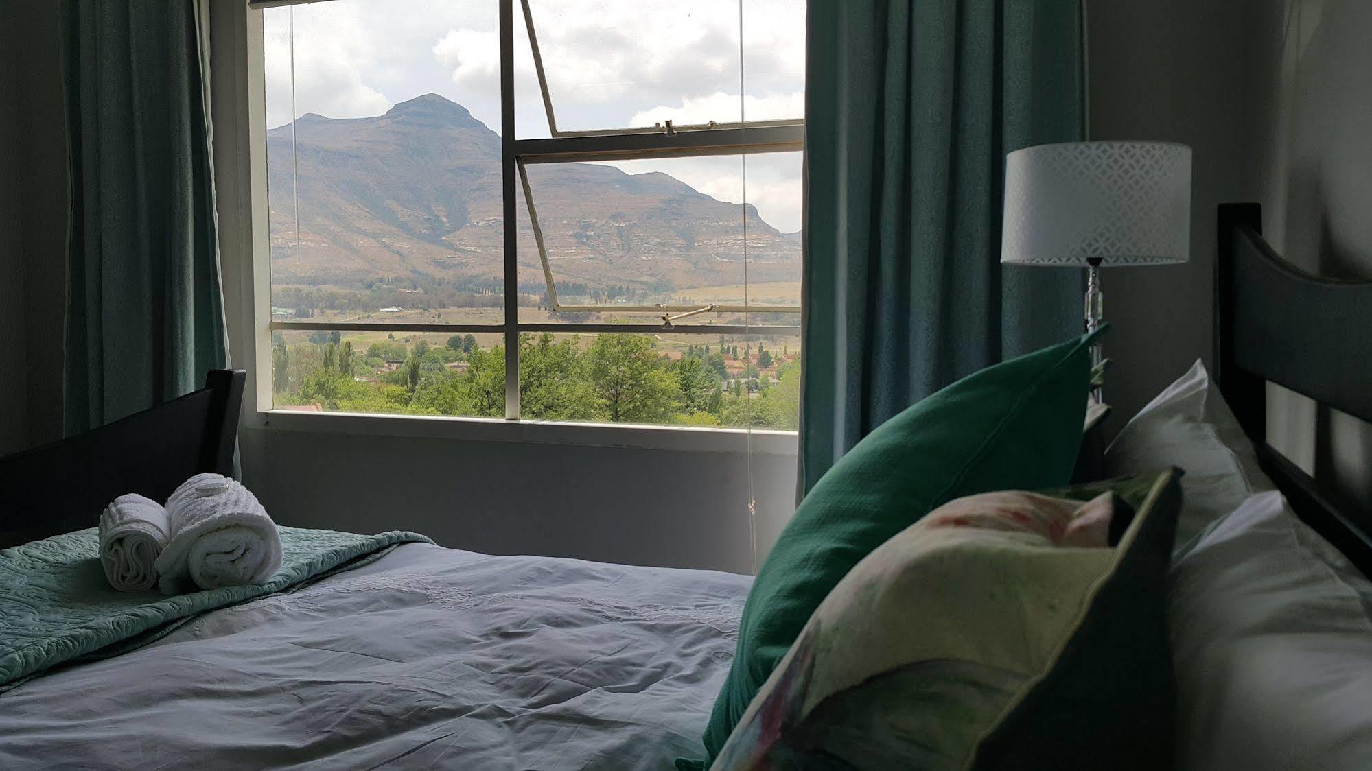 Golden View Luxury Self Catering Clarens Exterior foto